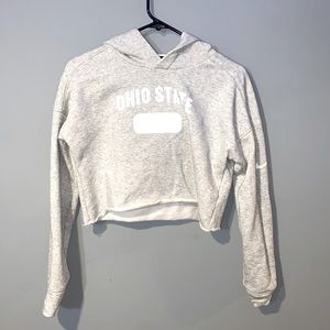NIKE cropped sweater